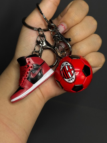 ست جاکلیدی و آویز جردن و توپ فوتبال اورجینال وارداتی