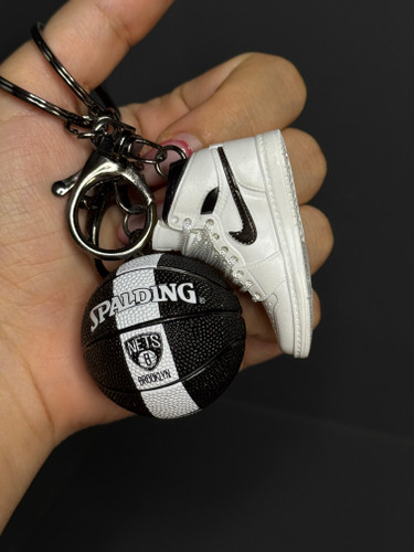 ست جاکلیدی و آویز جردن و توپ بسکتبال اورجینال وارداتی